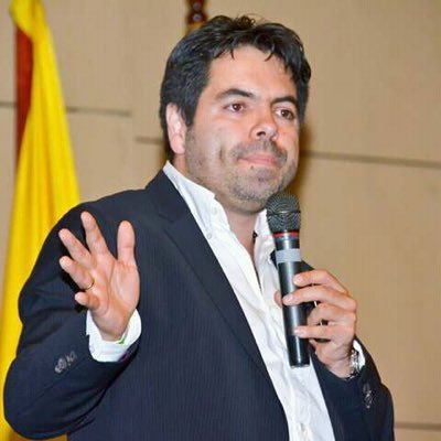 Efrén Martínez